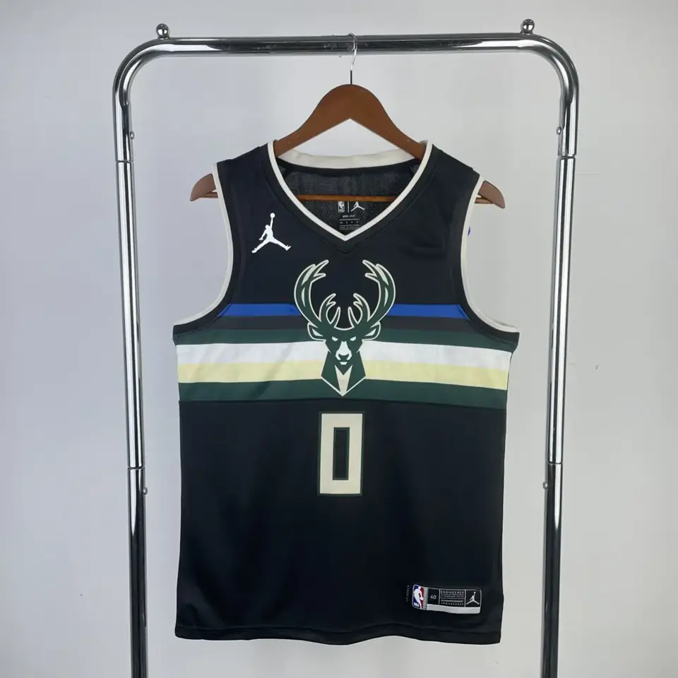 Foto 1 de Temporada 21 Bucks Edición Jumpman número 0 Lillard