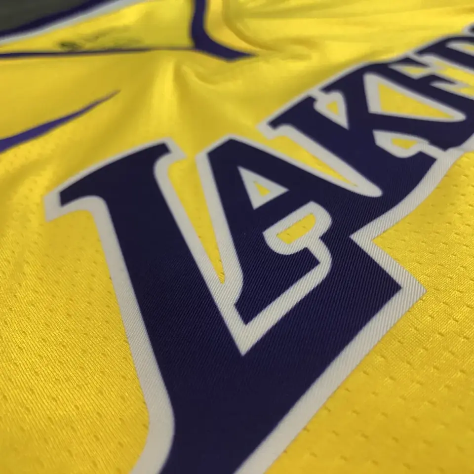 Foto 6 de Los Angeles Lakers amarillo cuello en V nº 23 LeBron James