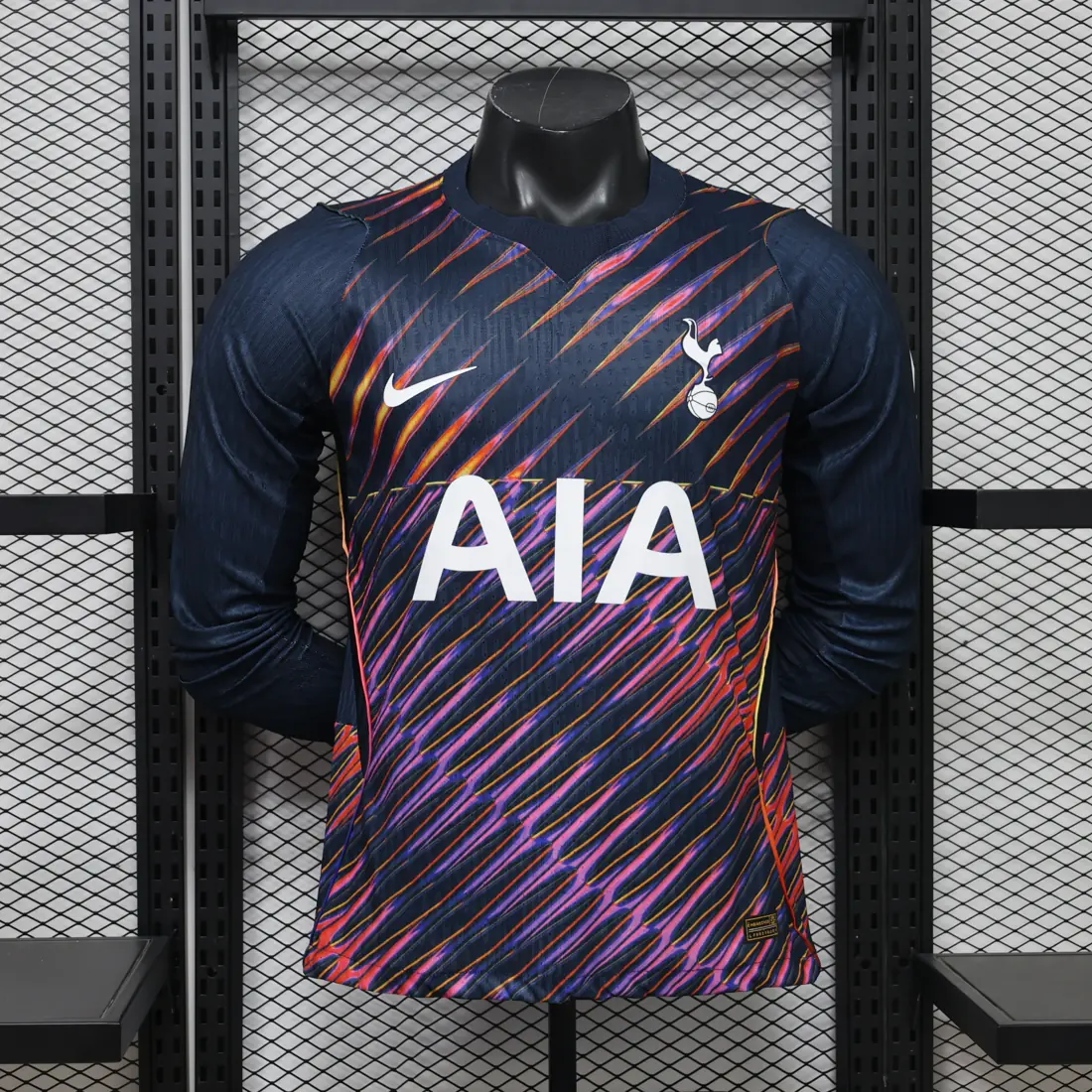 Foto 1 de Versión jugador 26.27 Tottenham Hotspur visitante S-2XL