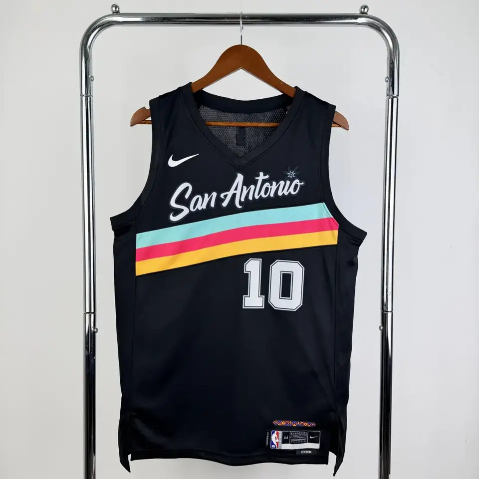 Foto 1 de Temporada 26 Spurs edición ciudad número 10