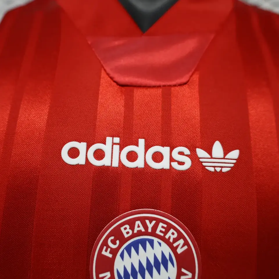 Foto 7 de 26. Bayern Munich Casual Retro Rojo Tallas S-3XL