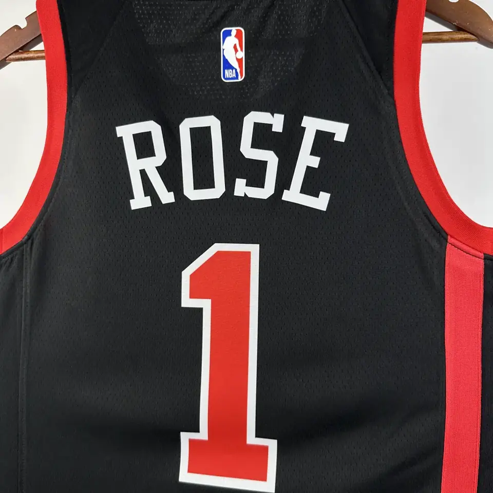 Foto 4 de Temporada 24 Bulls Edición Ciudad número 1 Rose
