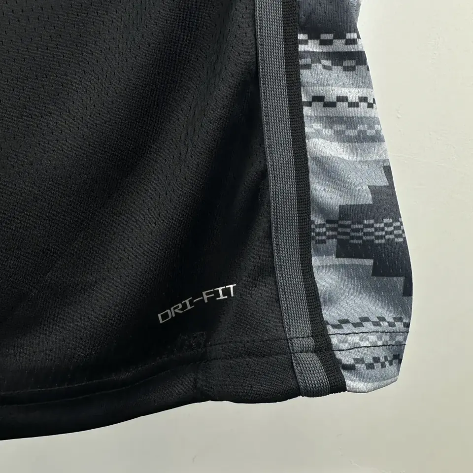 Foto 2 de temporada 23 Spurs Jumpman nº 3 Paul