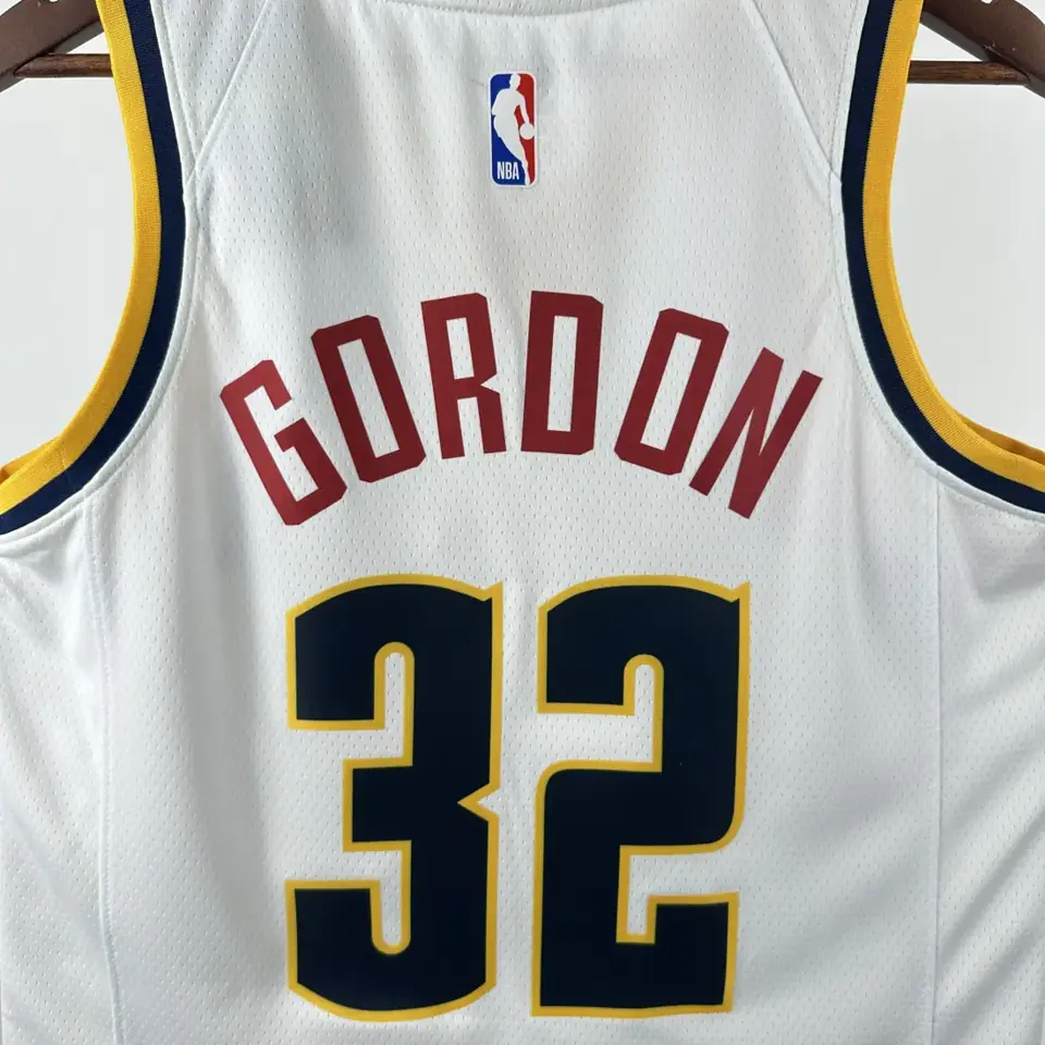 Foto 2 de Temporada 23 Nuggets blanco n.º 32 Gordon