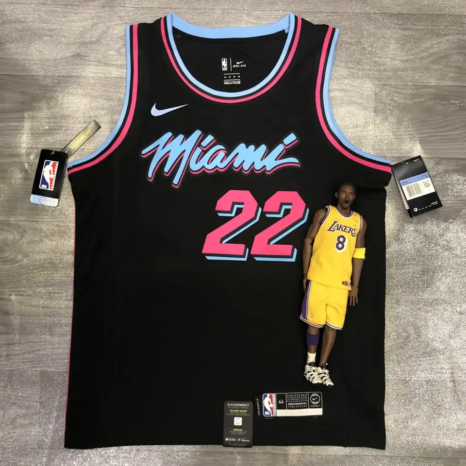 Foto 1 de Miami Heat cuello redondo negro nº 22 Jimmy Butler