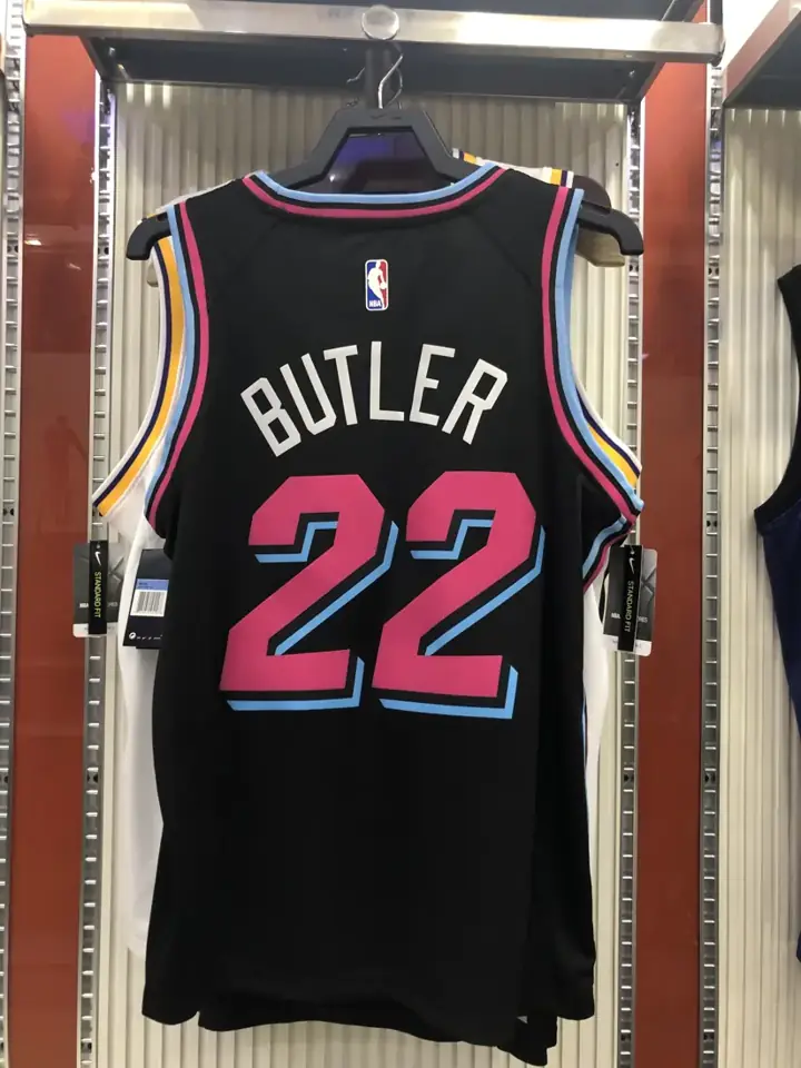 Foto 8 de Miami Heat cuello redondo negro nº 22 Jimmy Butler