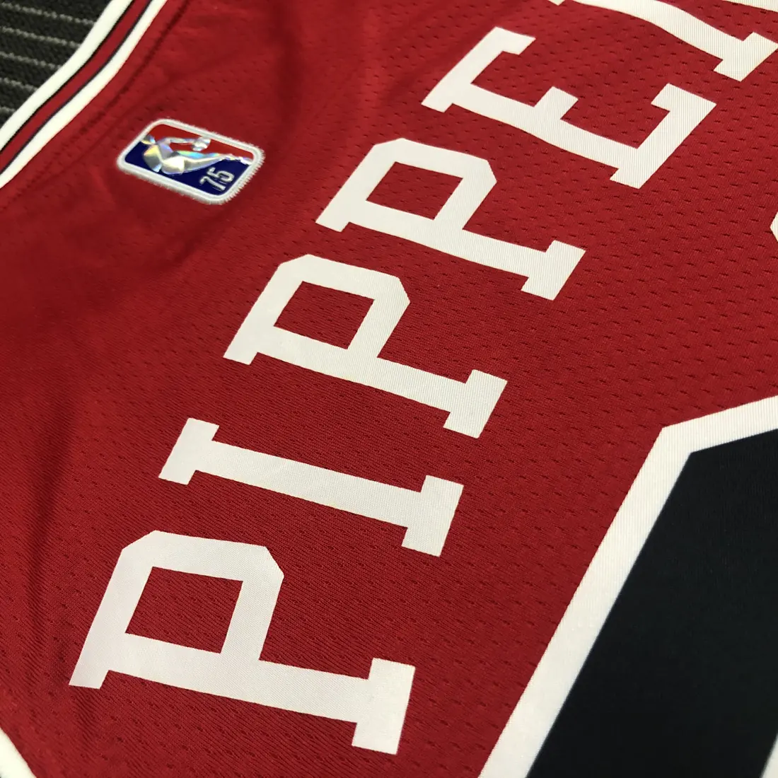 Foto 7 de 75 aniversario Bulls rojo número 33 Pippen
