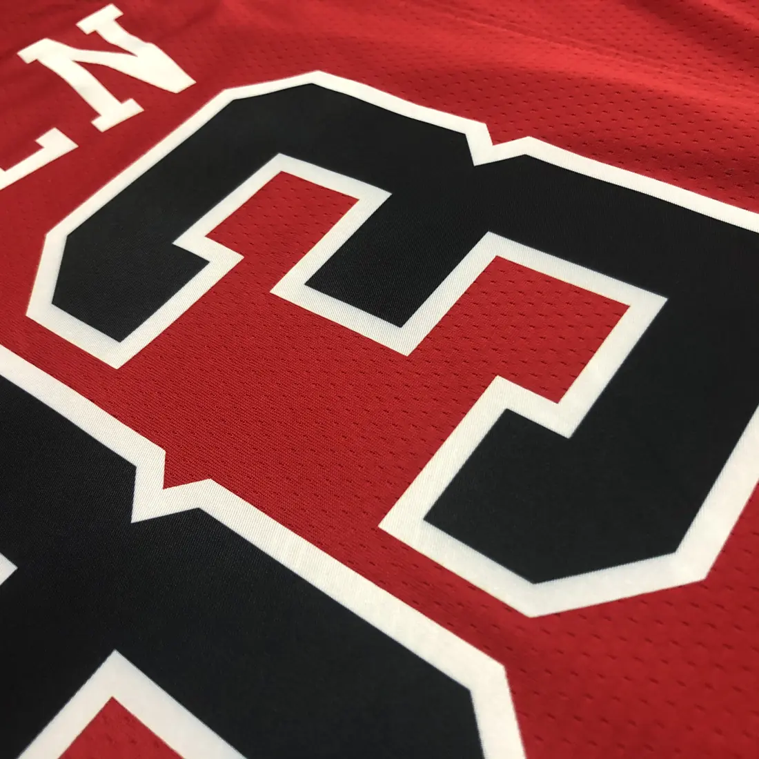 Foto 8 de 75 aniversario Bulls rojo número 33 Pippen