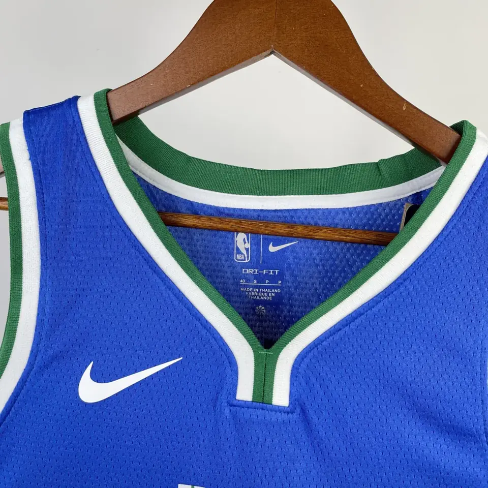 Foto 7 de Temporada 23 Mavericks City Edition n.º 11 Irving