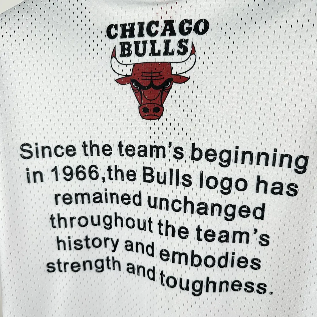Foto 6 de Modelo 26 camiseta retro Mitchell & Ness de manga corta Chicago Bulls