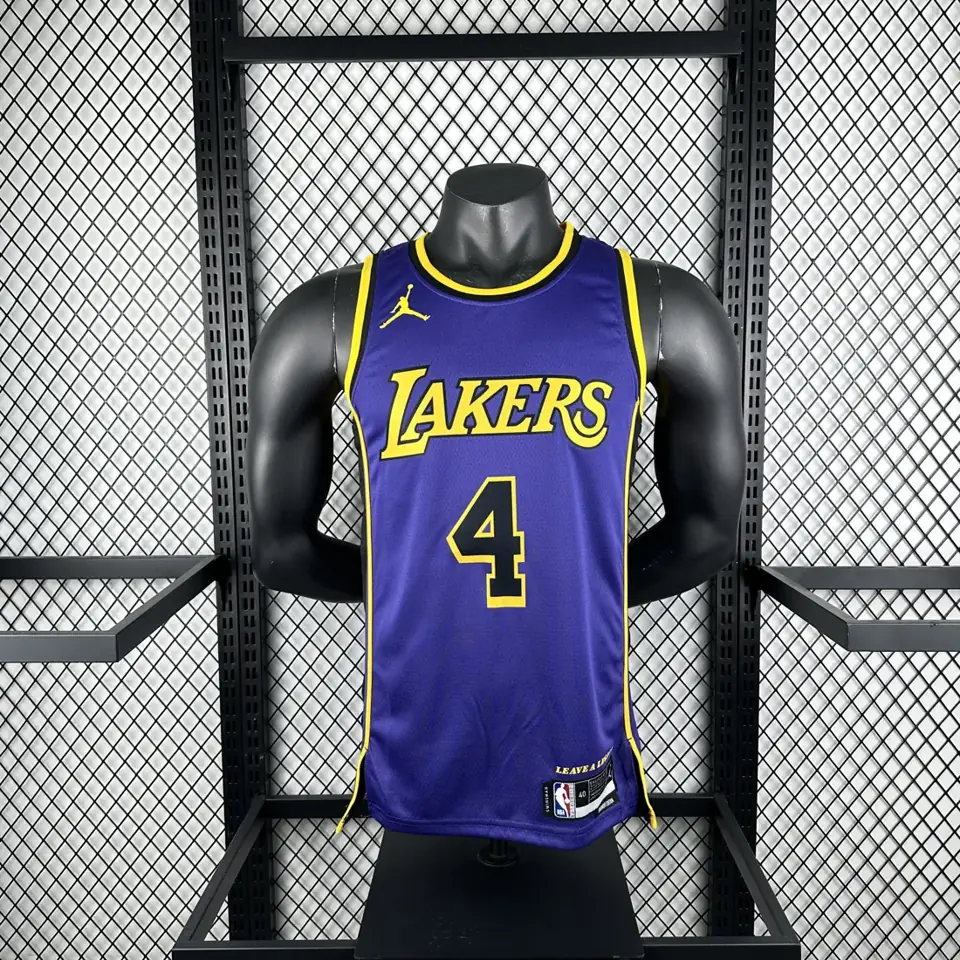Foto 3 de Temporada 23 Los Angeles Lakers Edición Statement número 4 Knecht