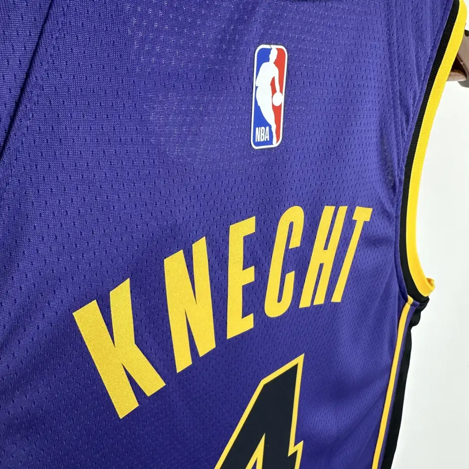 Foto 6 de Temporada 23 Los Angeles Lakers Edición Statement número 4 Knecht