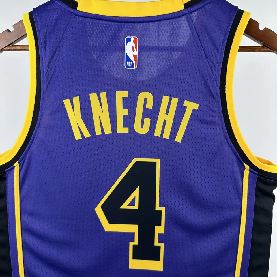 Foto 7 de Temporada 23 Los Angeles Lakers Edición Statement número 4 Knecht