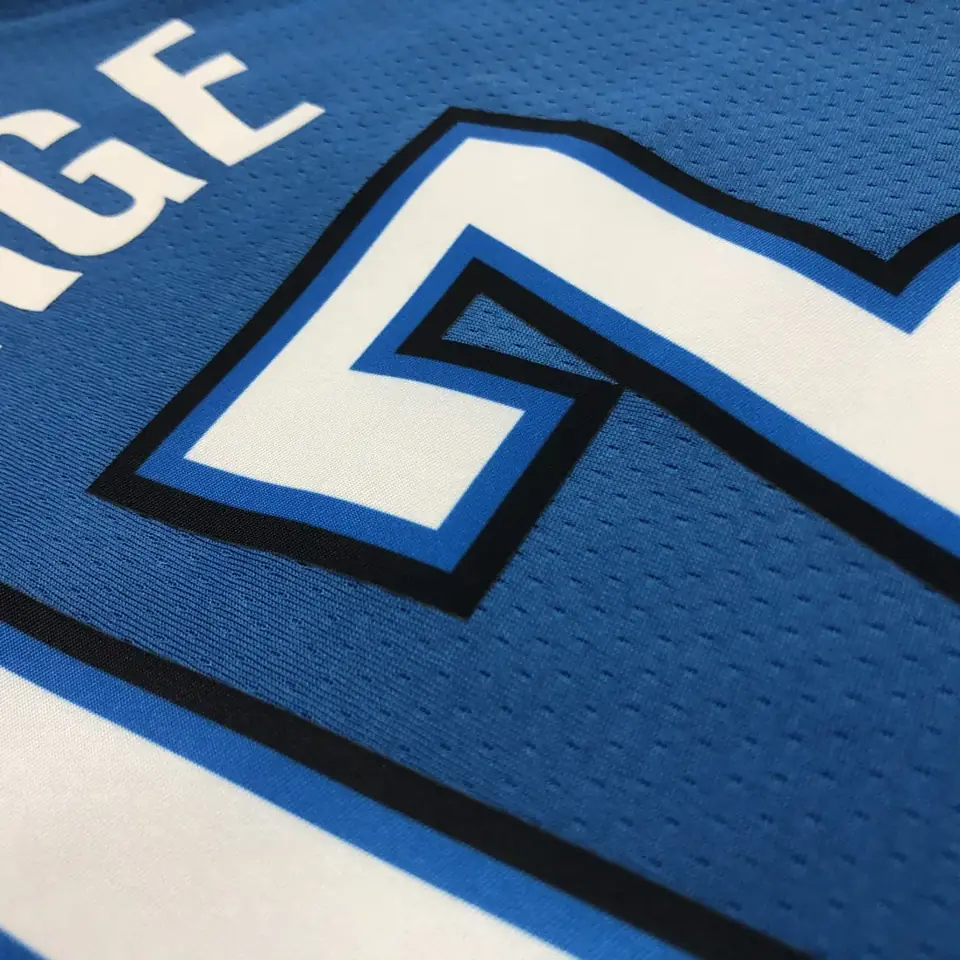 Foto 8 de Camiseta azul de los Thunder n.º 13 George