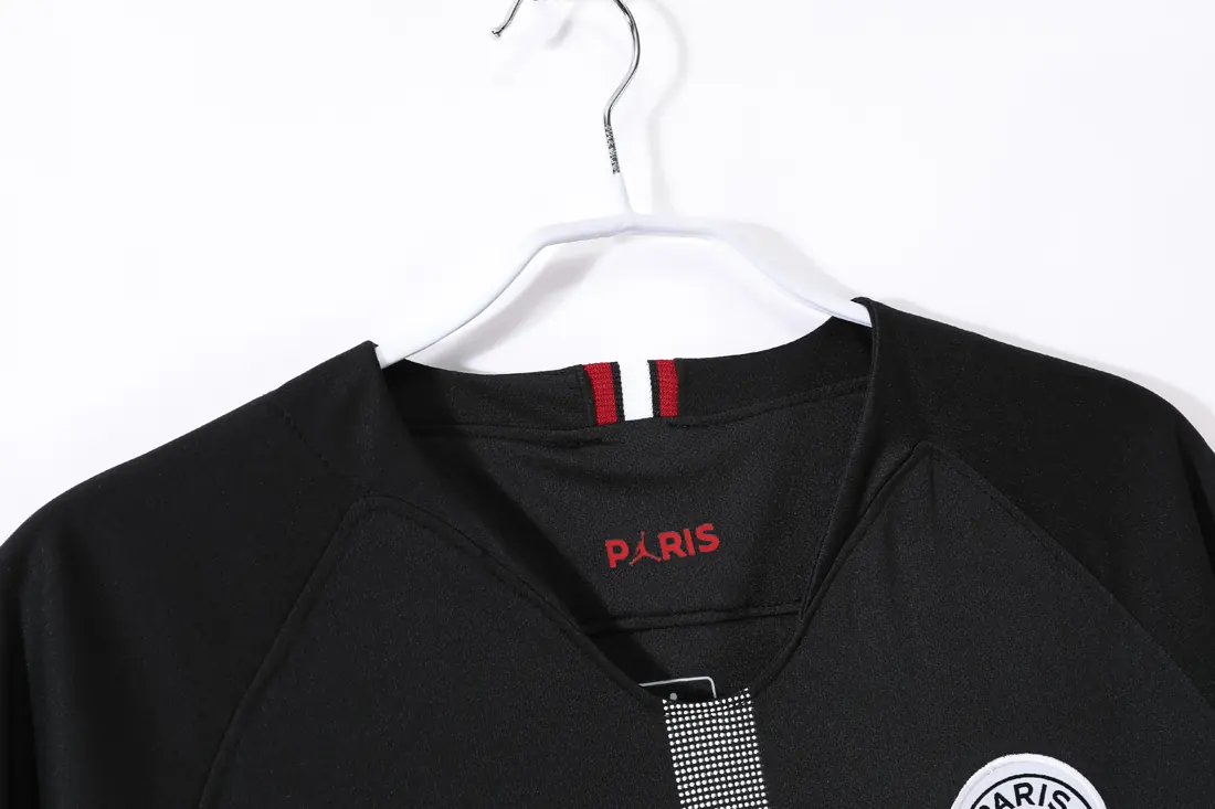 Foto 8 de Temporada 2018/19 París local retro 8A