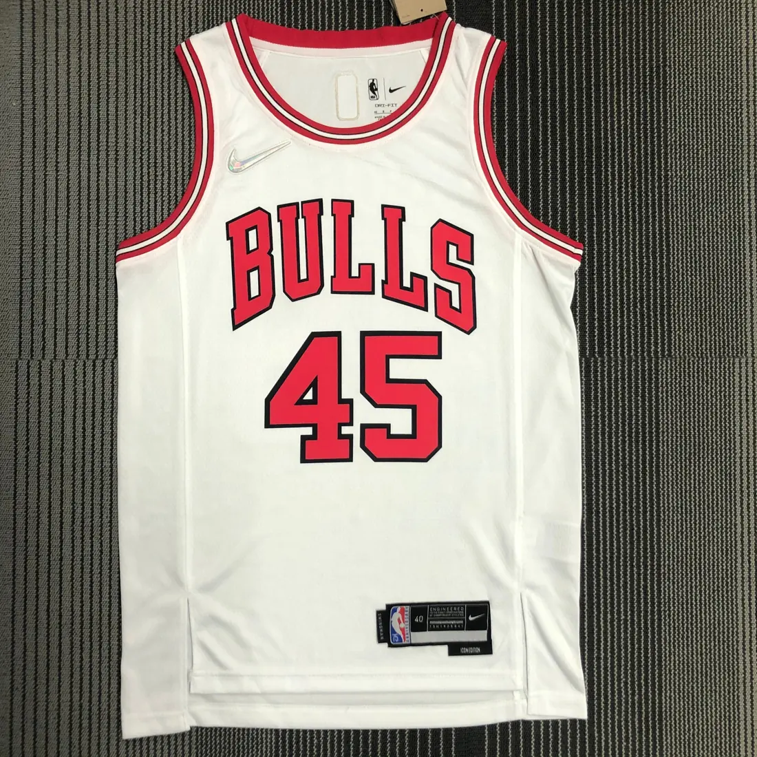 Foto 1 de 75 aniversario, Bulls, blanco, número 45, Jordan