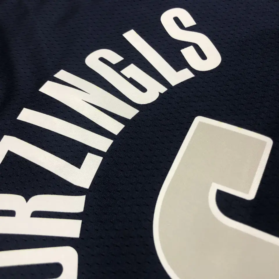Foto 4 de Dallas Mavericks Edición Iceberg nº 6 Porzingis