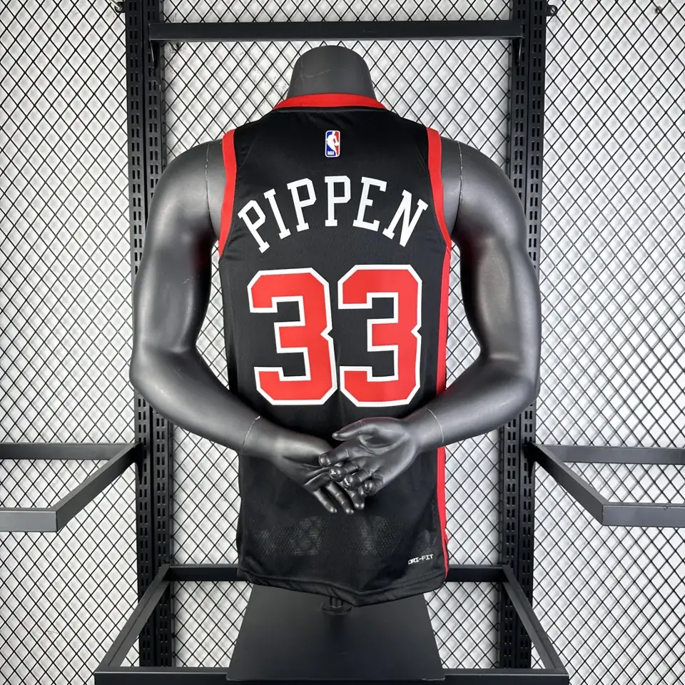 Foto 2 de Temporada 24 Bulls Edición Ciudad número 33 Pippen