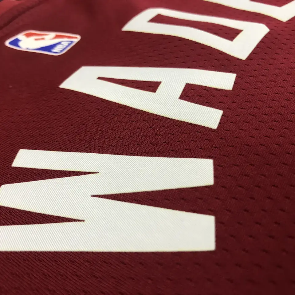 Foto 7 de Temporada 21 Miami Heat temática Jordan, cuello en V, granate, nº 3 Wade