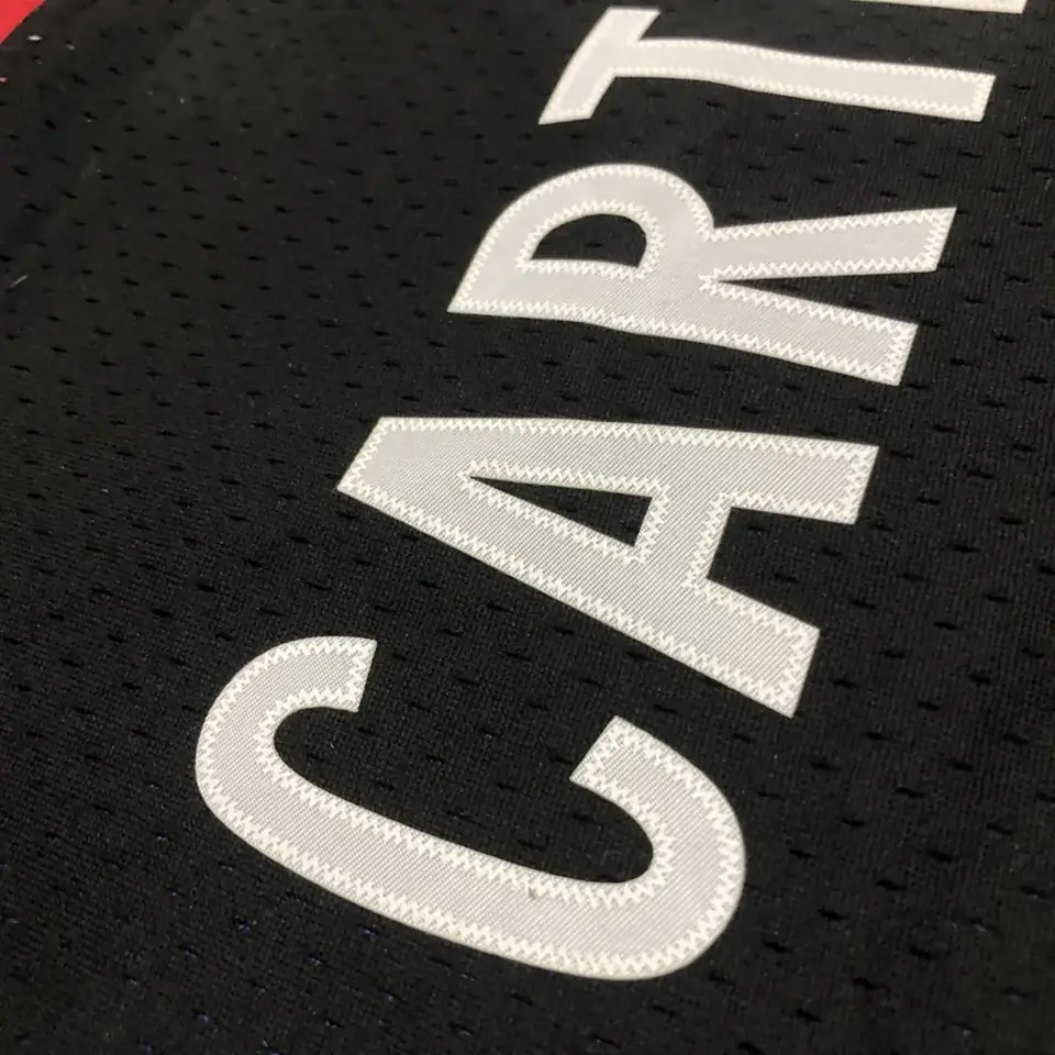 Foto 5 de Camiseta retro MN termoimpresa: SW Toronto Raptors temporada 00 morado y negro nº 15 Carter