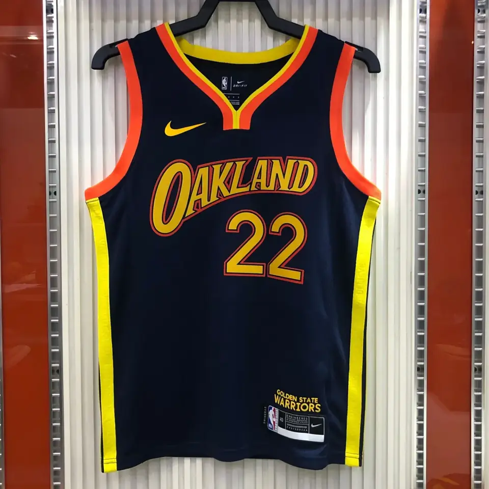 Foto 2 de Temporada 21 Warriors de Golden State edición ciudad, n.º 22 Andrew Wiggins
