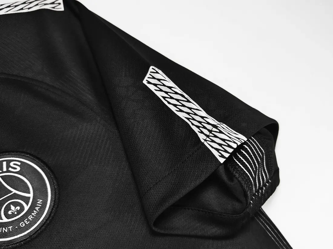 Foto 2 de Temporada 2017/18 Paris Saint-Germain tercera negro retro 8A