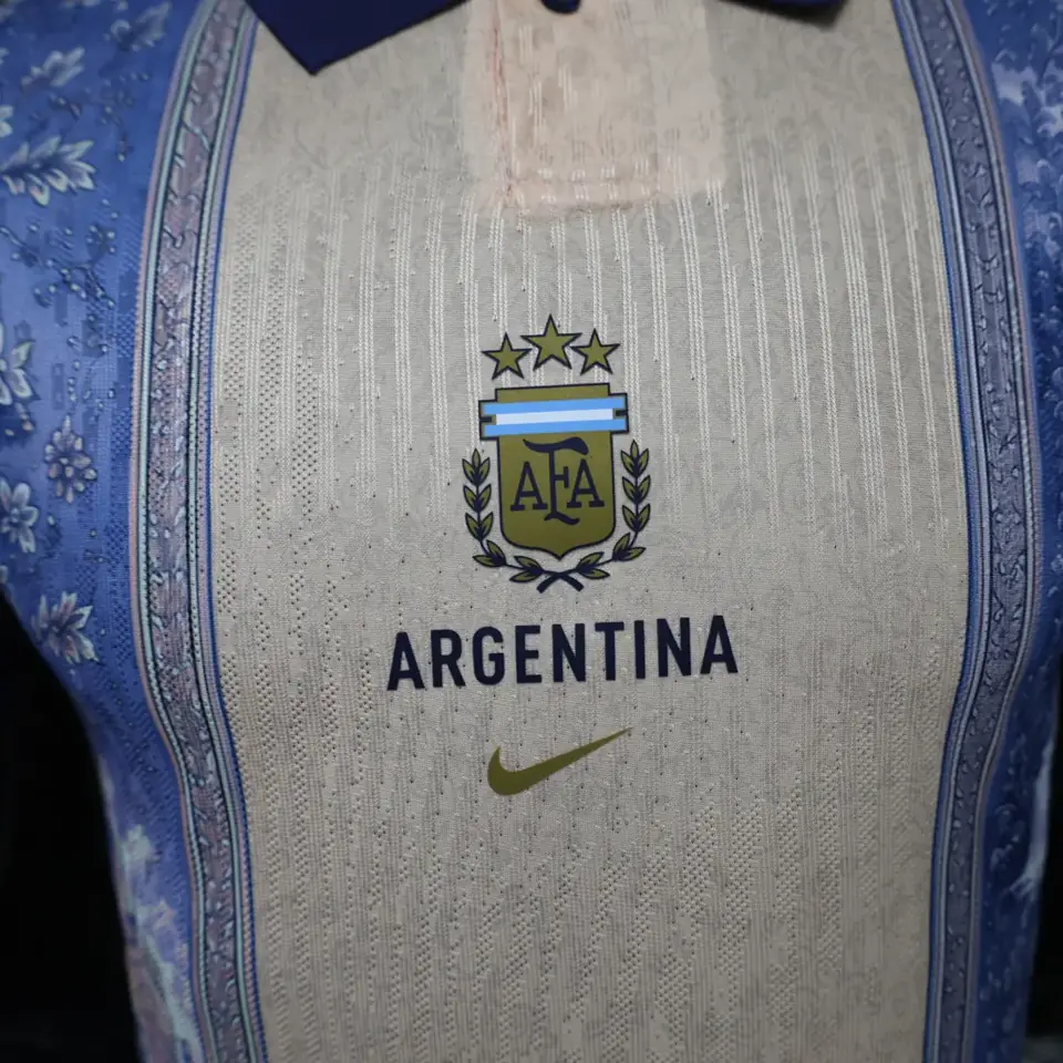 Foto 7 de 26-27 Argentina edición especial S a 2XL