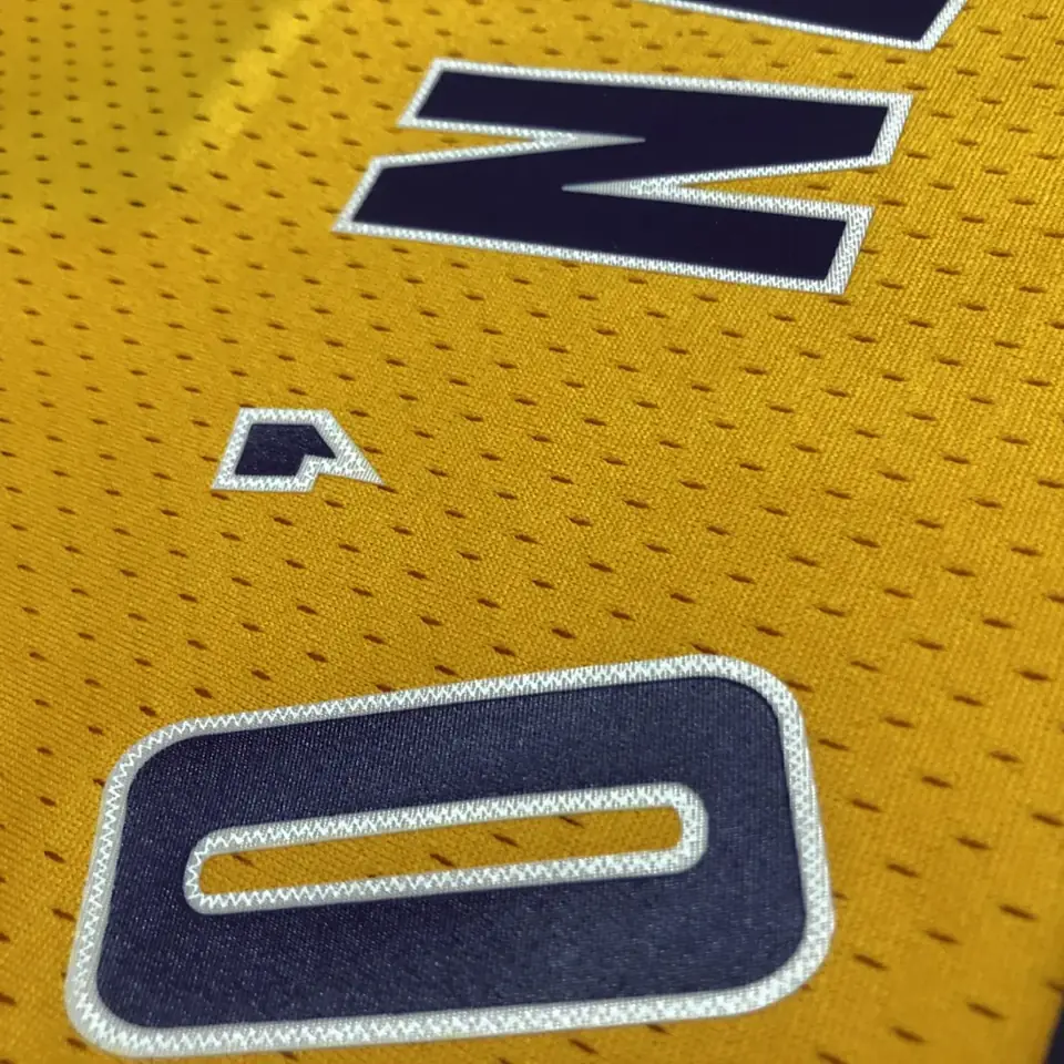 Foto 4 de Camiseta retro termosellada MN: SW de los Lakers temporada 99/00, cuello en V, amarilla, número 34 O'Neal