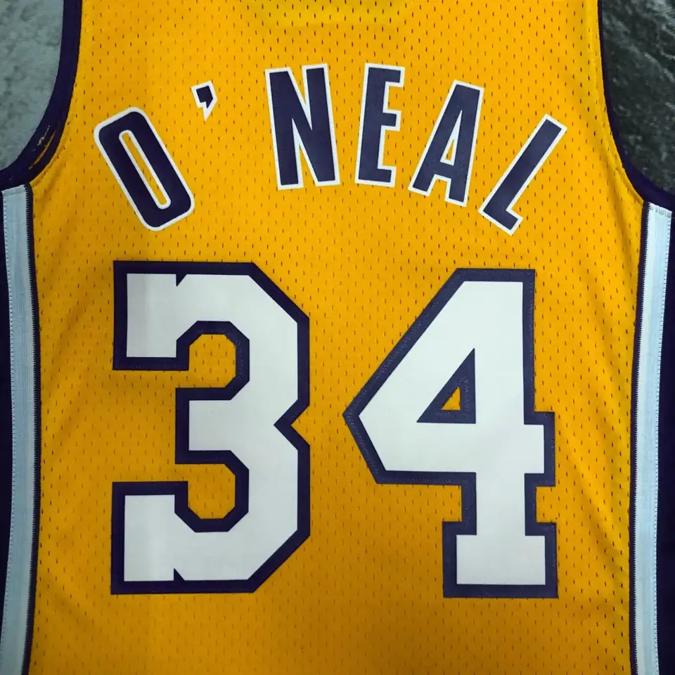 Foto 8 de Camiseta retro termosellada MN: SW de los Lakers temporada 99/00, cuello en V, amarilla, número 34 O'Neal