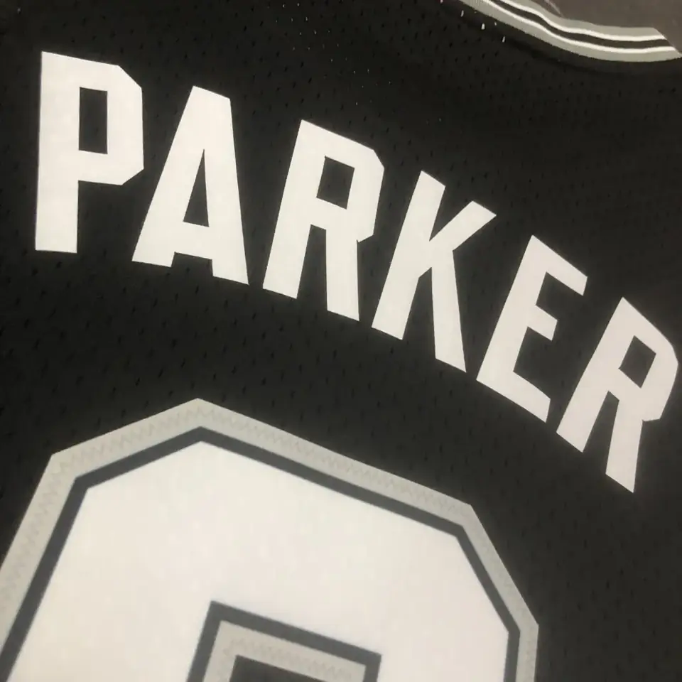 Foto 2 de MN camiseta retro termoaplicada: SW San Antonio Spurs temporada 2002/03 negra número 9 Parker