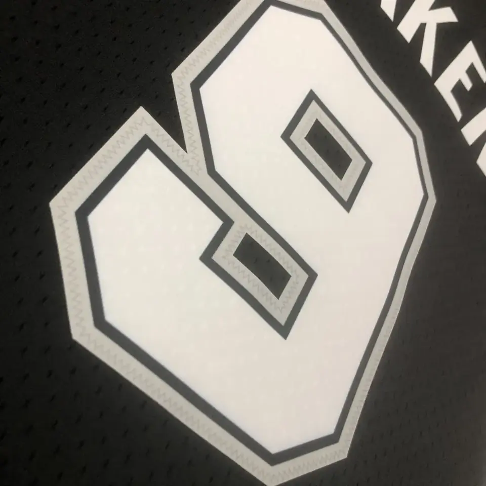 Foto 4 de MN camiseta retro termoaplicada: SW San Antonio Spurs temporada 2002/03 negra número 9 Parker