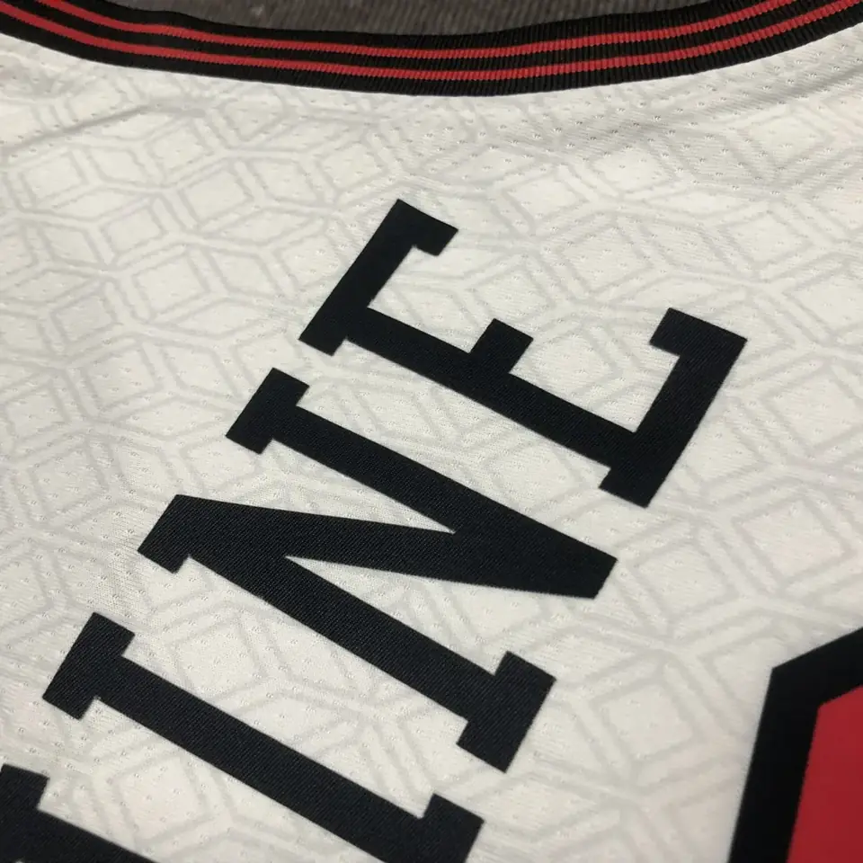 Foto 3 de Temporada 23 Chicago Bulls City Edition nº 8 LaVine