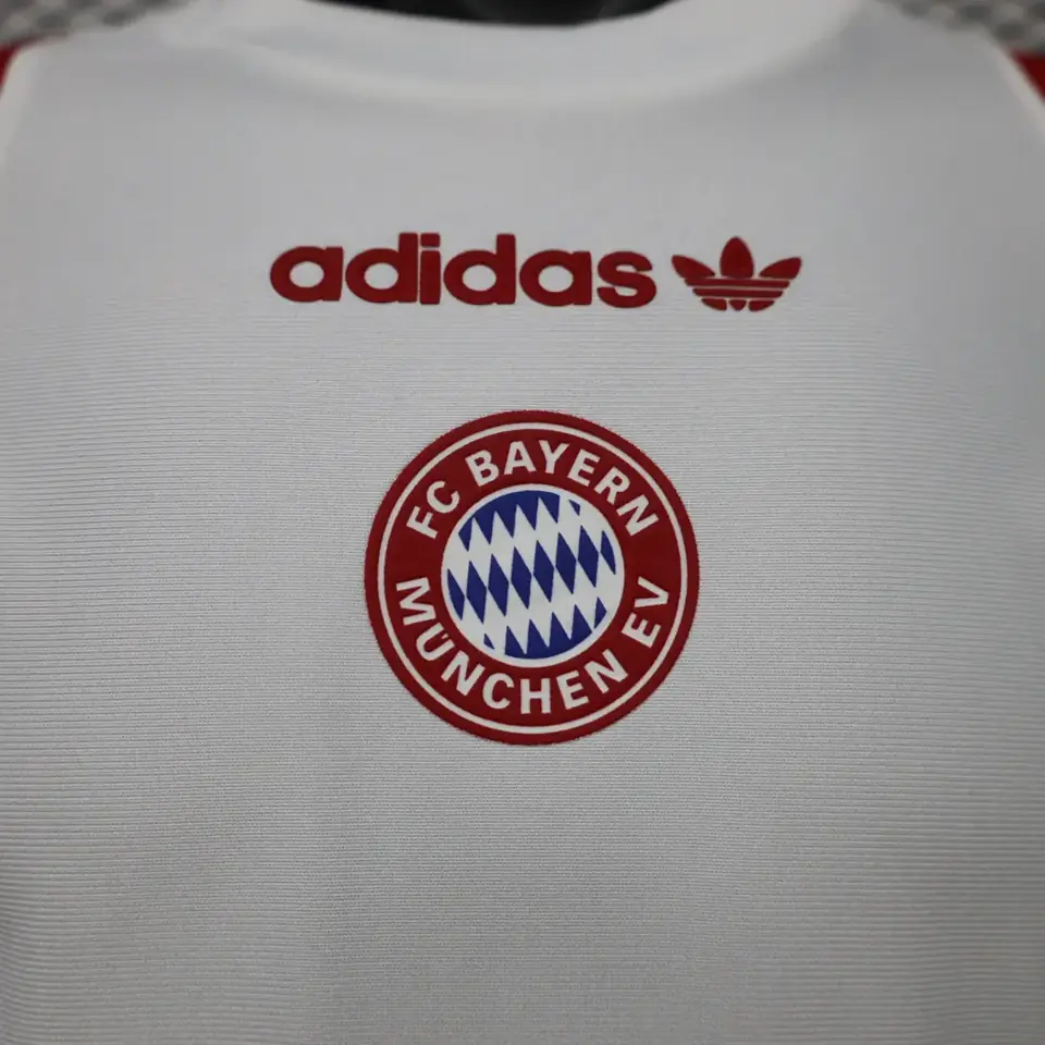 Foto 8 de 25-26 Bayern Munich Casual Retro Tallas S-3XL