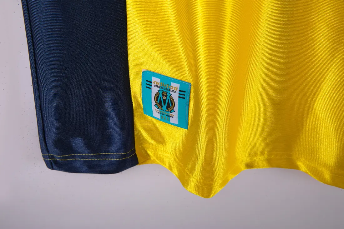 Foto 6 de Temporada 1998/99 Olympique de Marsella tercera dorado 8 A