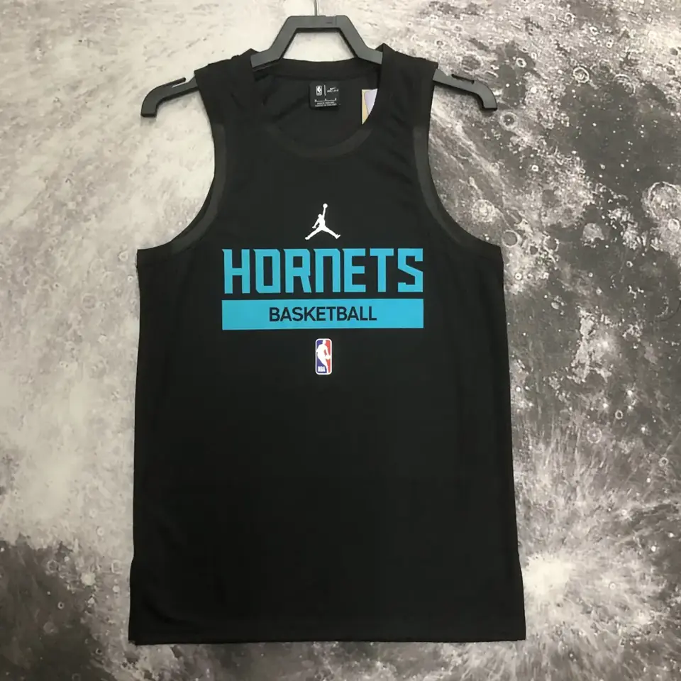 Foto 7 de Temporada 23 chaleco de entrenamiento versión jugador negro de los Hornets