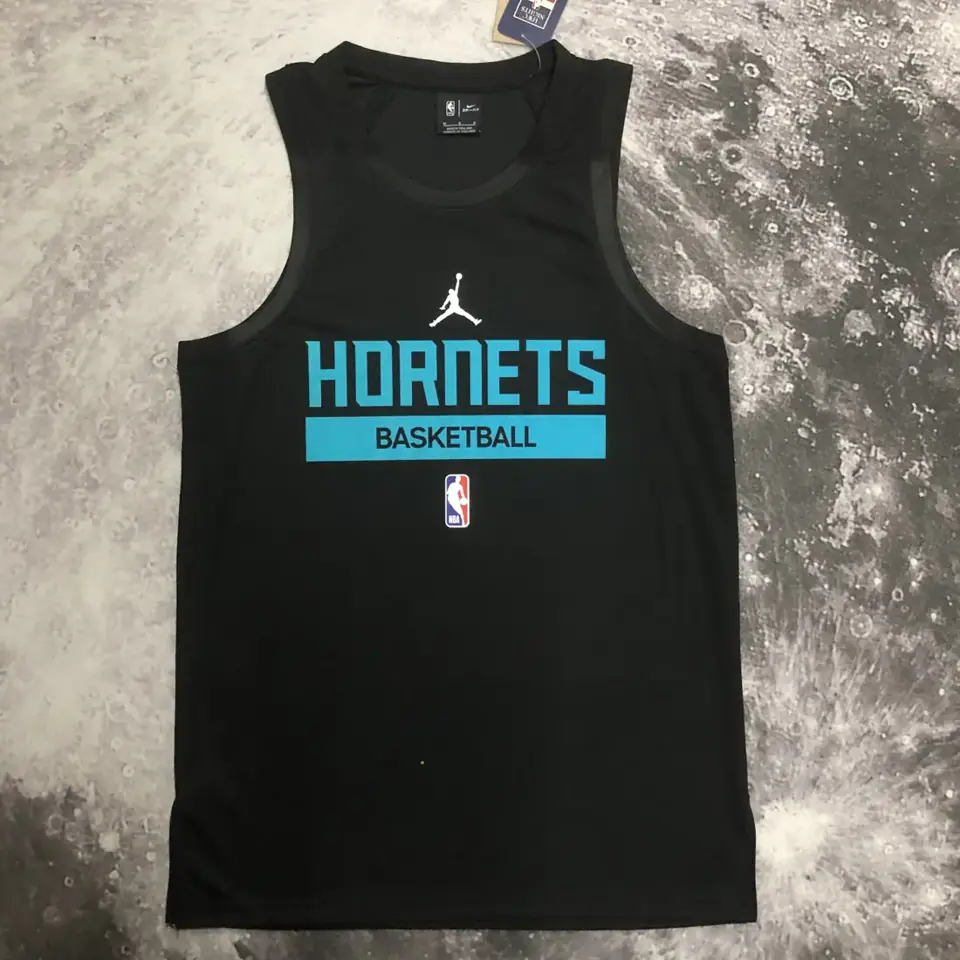 Foto 8 de Temporada 23 chaleco de entrenamiento versión jugador negro de los Hornets