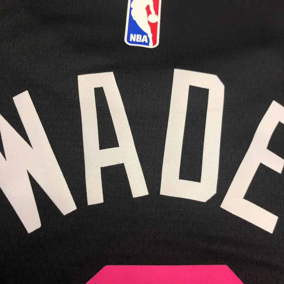 Foto 8 de Miami Heat cuello redondo negro nº 3 Wade