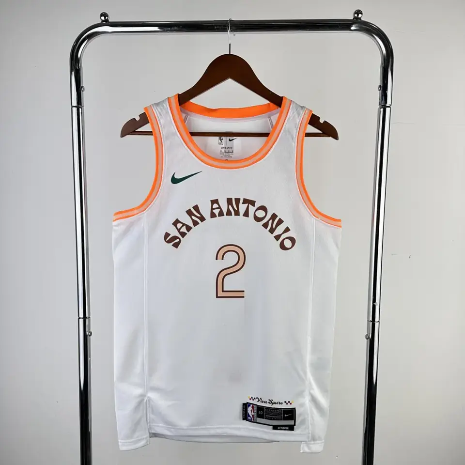 Foto 1 de Temporada 24 - Spurs - Edición Ciudad - nº 2 Leonard