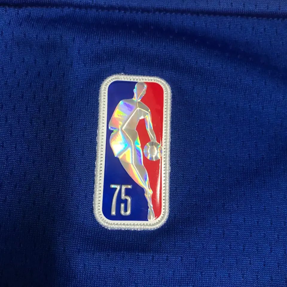 Foto 4 de 75.º aniversario Philadelphia 76ers azul de cuello en V n.º 1 James Harden