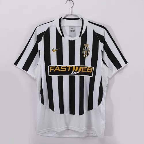 Foto 1 de Temporada 2003/04 Juventus local retro 8A
