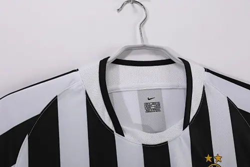 Foto 4 de Temporada 2003/04 Juventus local retro 8A