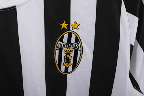 Foto 6 de Temporada 2003/04 Juventus local retro 8A