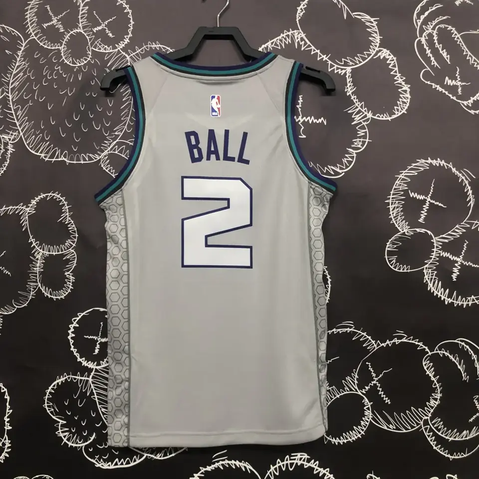 Foto 6 de Temporada 19 Hornets gris número 2 Ball