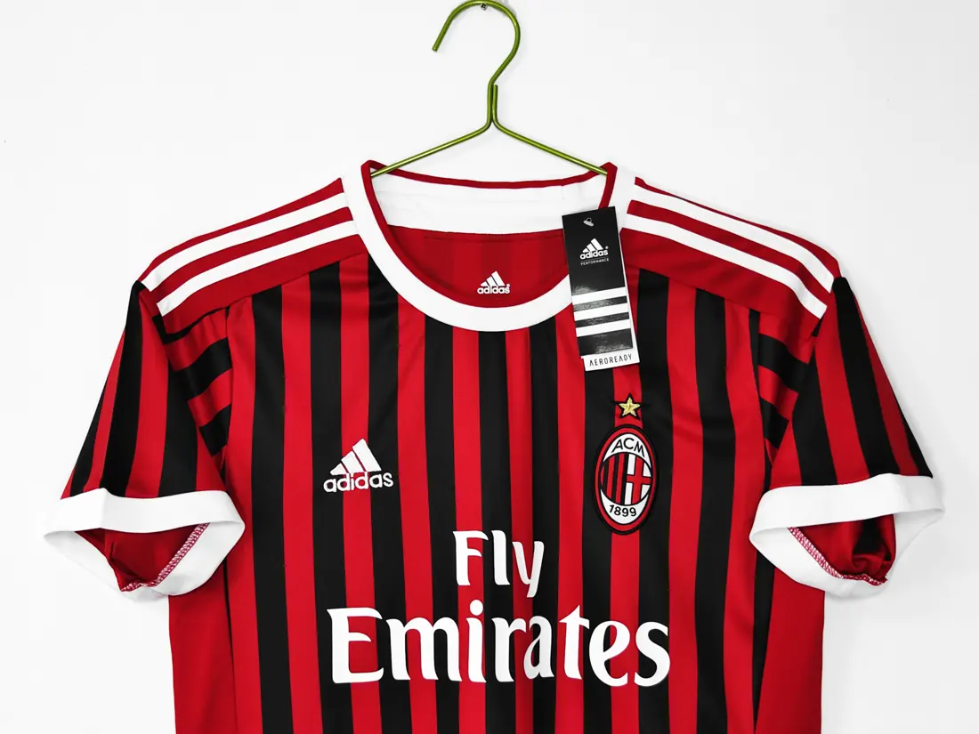 Foto 3 de Temporada 2011/12 AC Milan local 8A