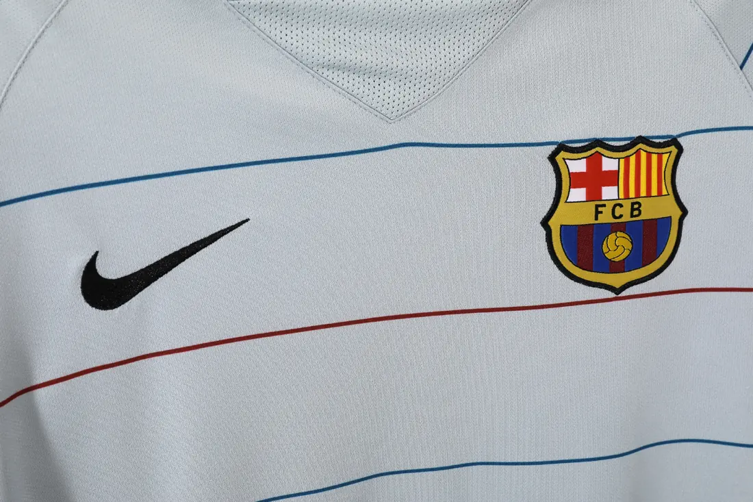 Foto 5 de Manga larga: Temporada 2003/04 FC Barcelona visitante 3B