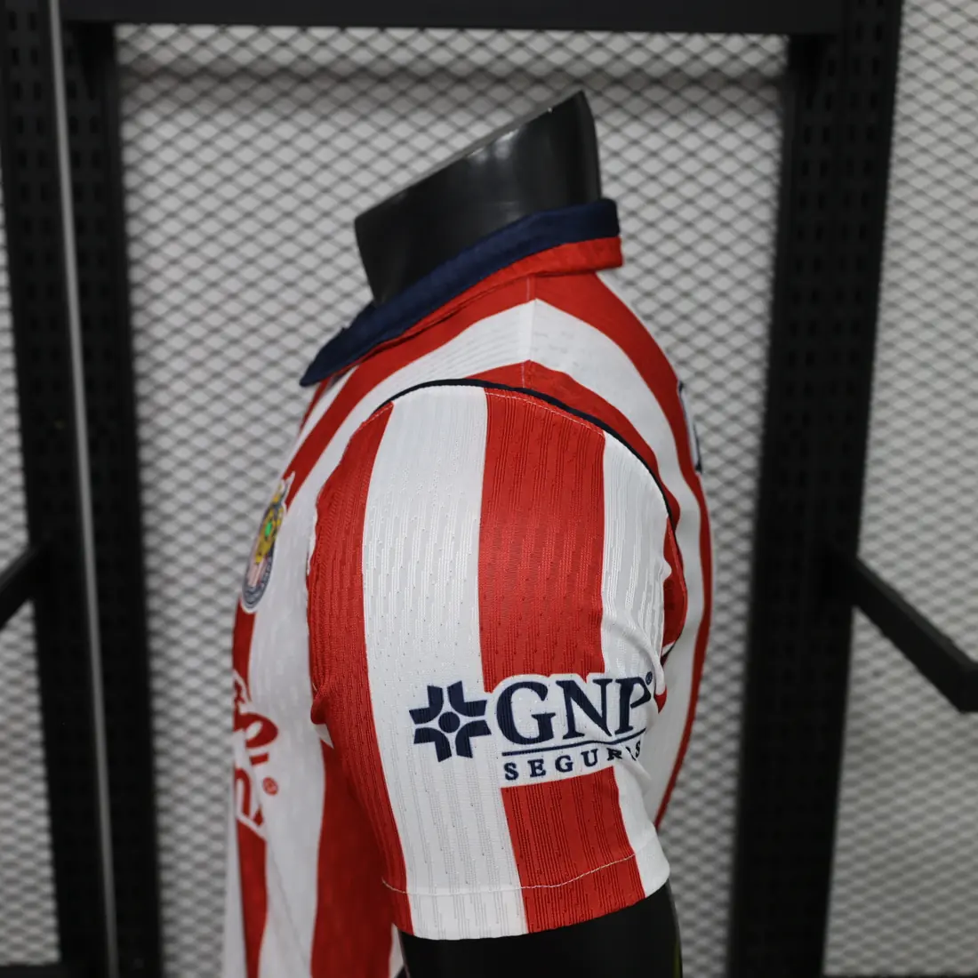 Foto 6 de 26-27 Chivas local S a 2XL