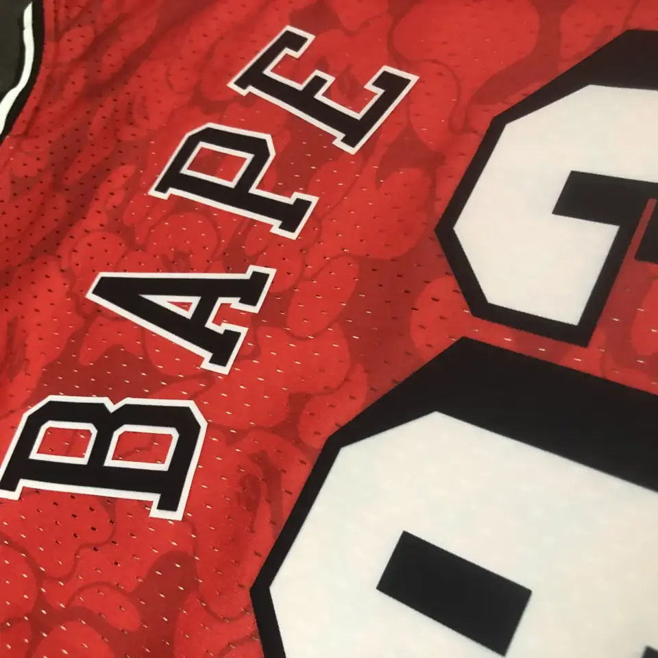 Foto 2 de Camiseta colaborativa BAPE×M&N: Miami Heat roja número 93