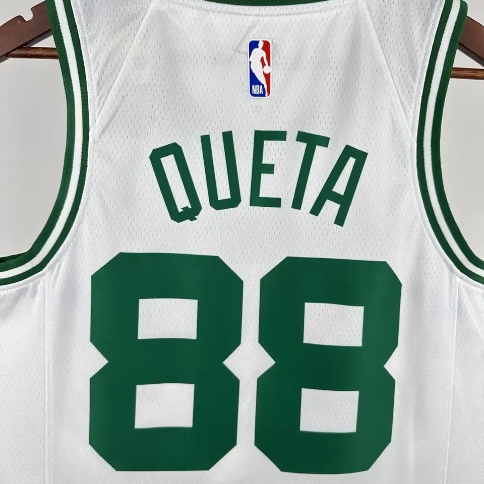 Foto 8 de Celtics local blanco nº 88 Queta