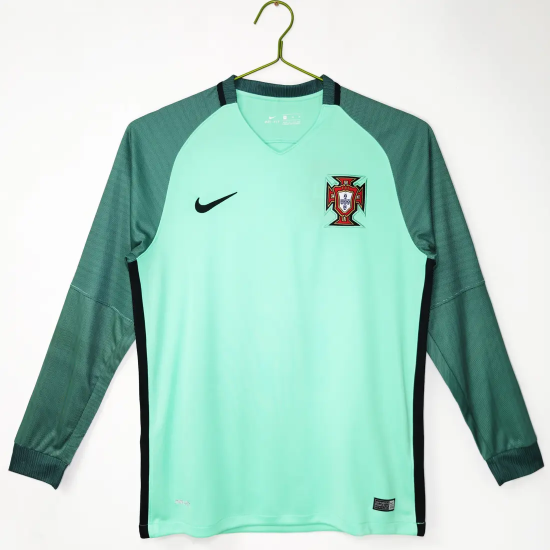 Foto 1 de Manga larga: temporada 2016 Portugal visitante verde aguamarina retro 3B