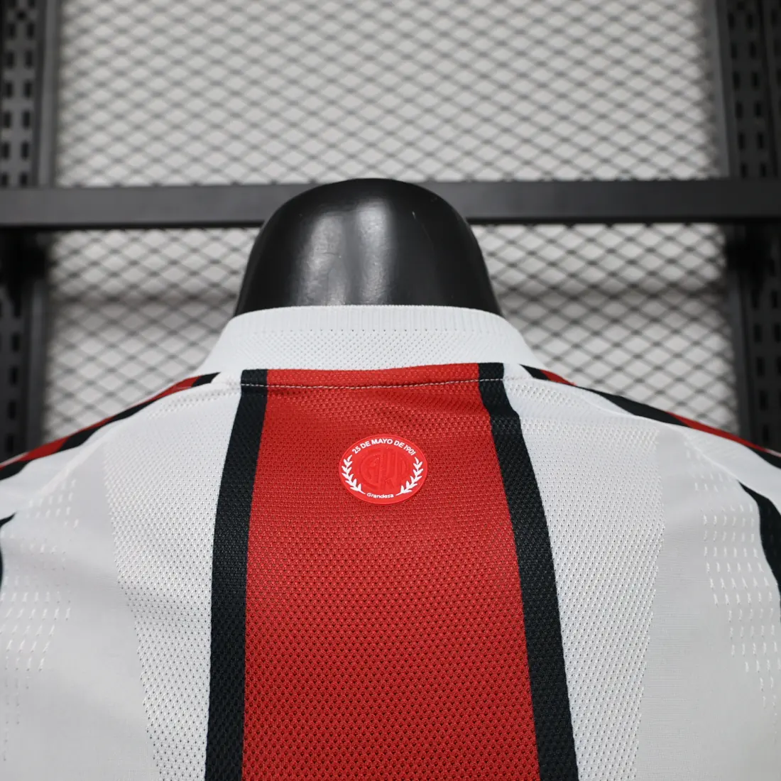 Foto 3 de 26-27 River Plate visitante S a 2XL